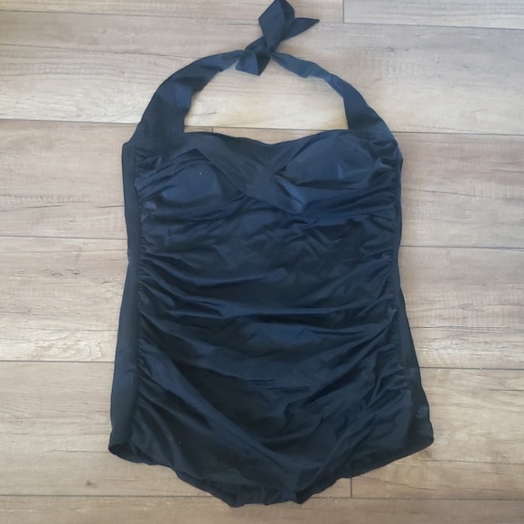 White Stag Other - NWT plus size figure control swimsuit size 2X